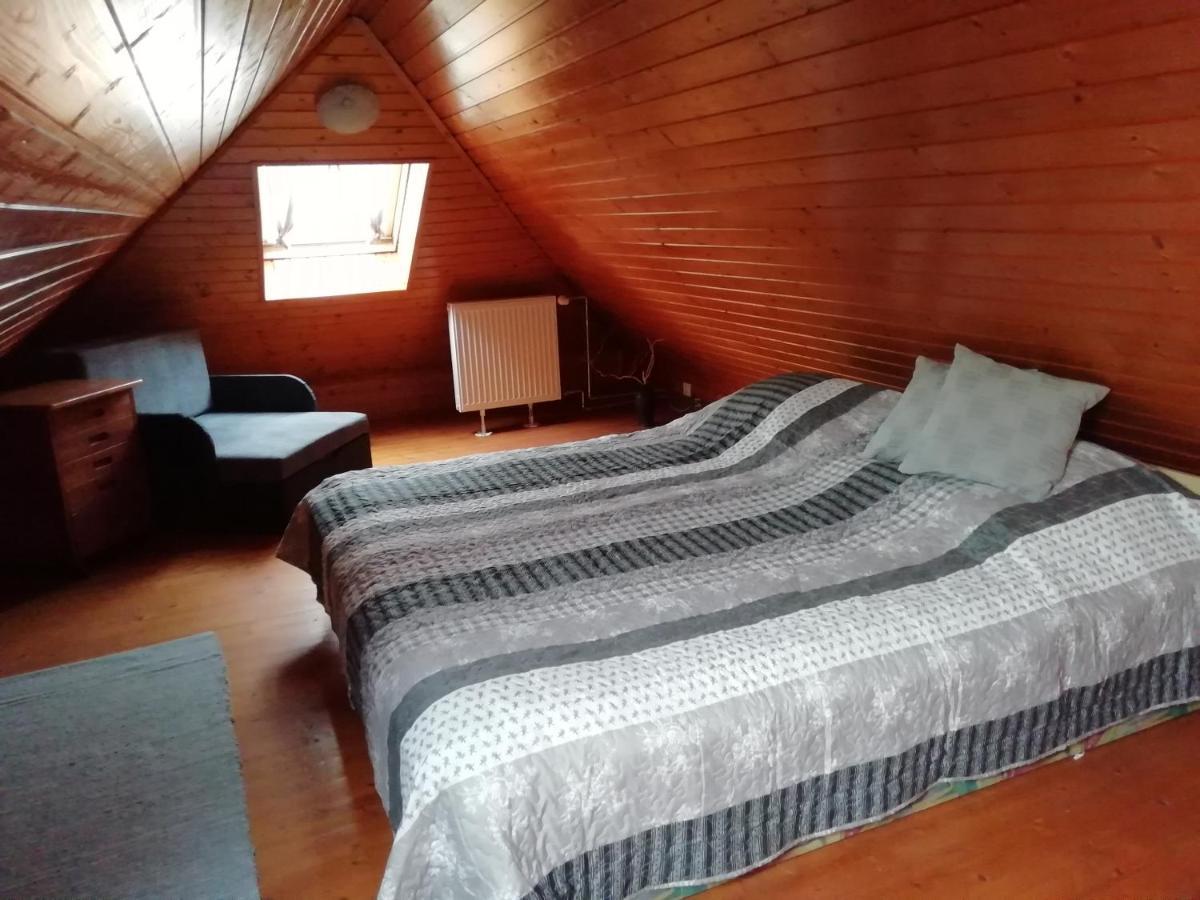 Eoetvoes Nyaralo Villa Siófok Exterior foto